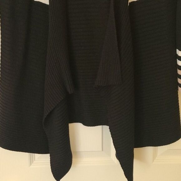 ✨Belldini Waterfall Cardigan✨  - Picture 3 of 6